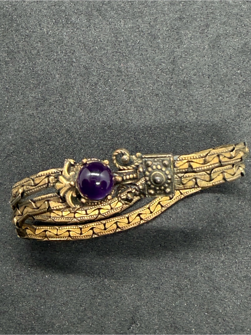 Vintage Gold Tone Bracelet with Amethyst Cabochon